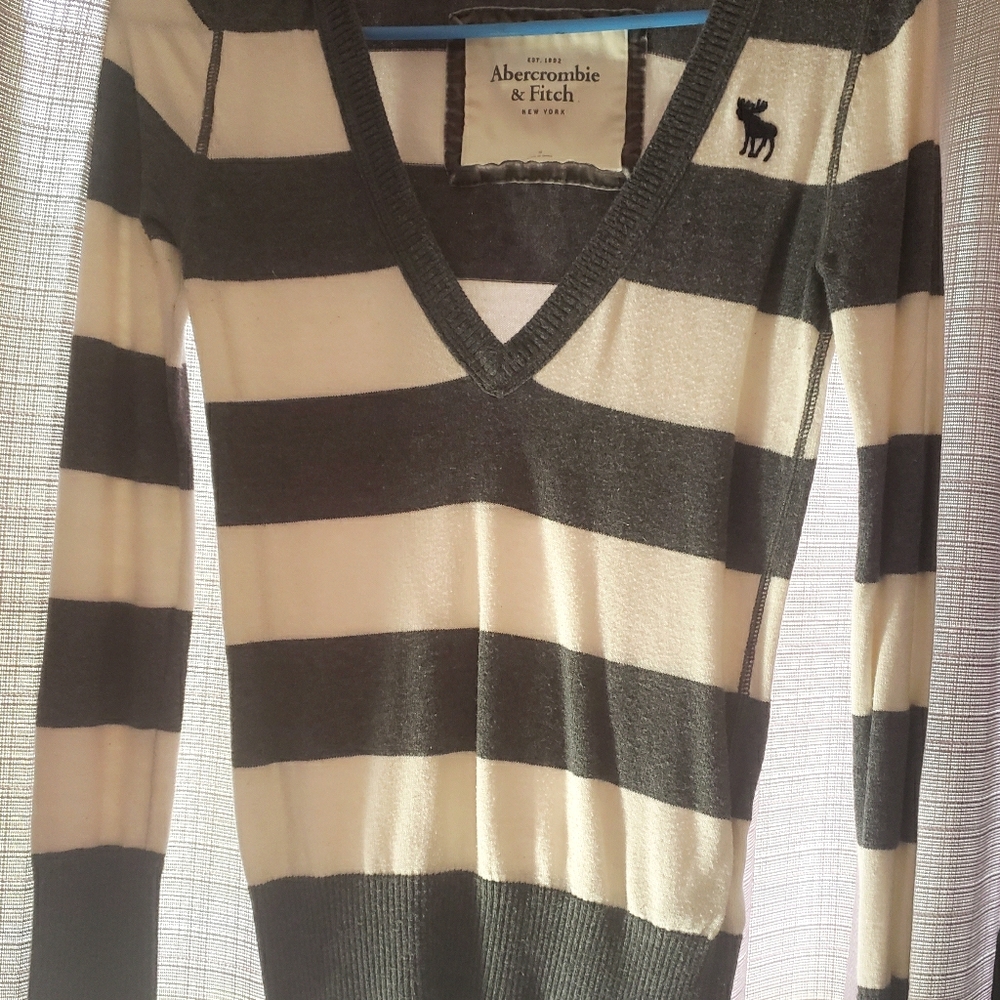 Abercrombie and Fitch sweater